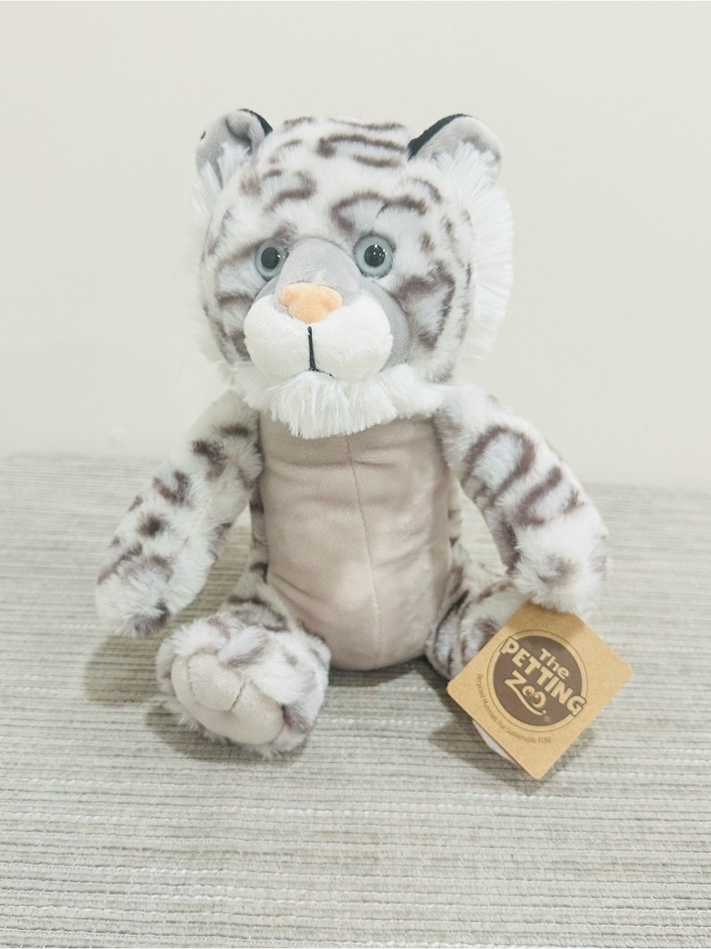 Petting Zoo Snow Leopard Plush Animal Toy Spots Gray Recycle Symbol NWT